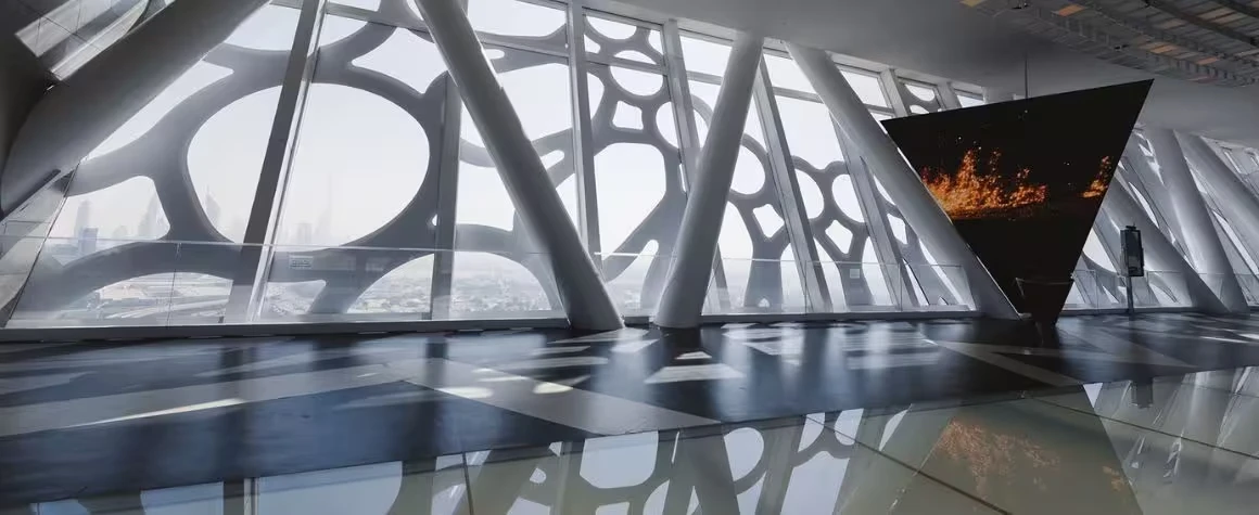dubai-frame-inside-image