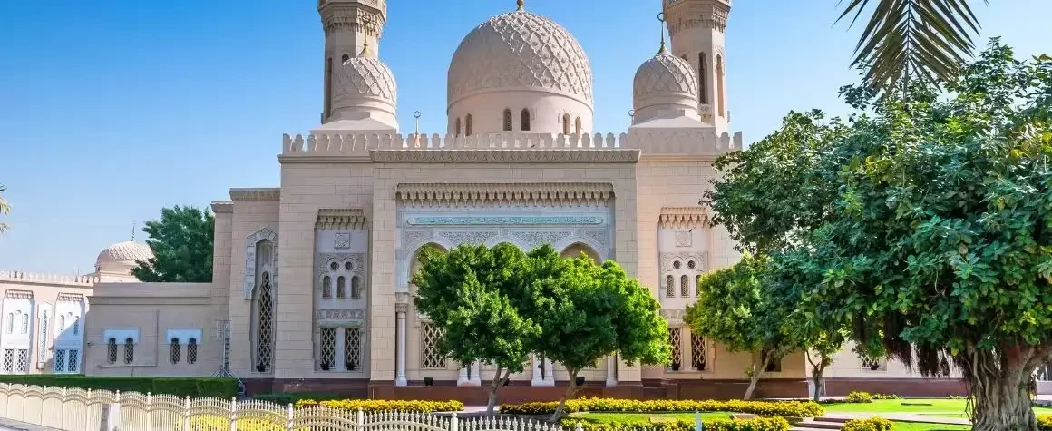 Jumeirah Mosque from a different angle, showcasing Islamic architecture