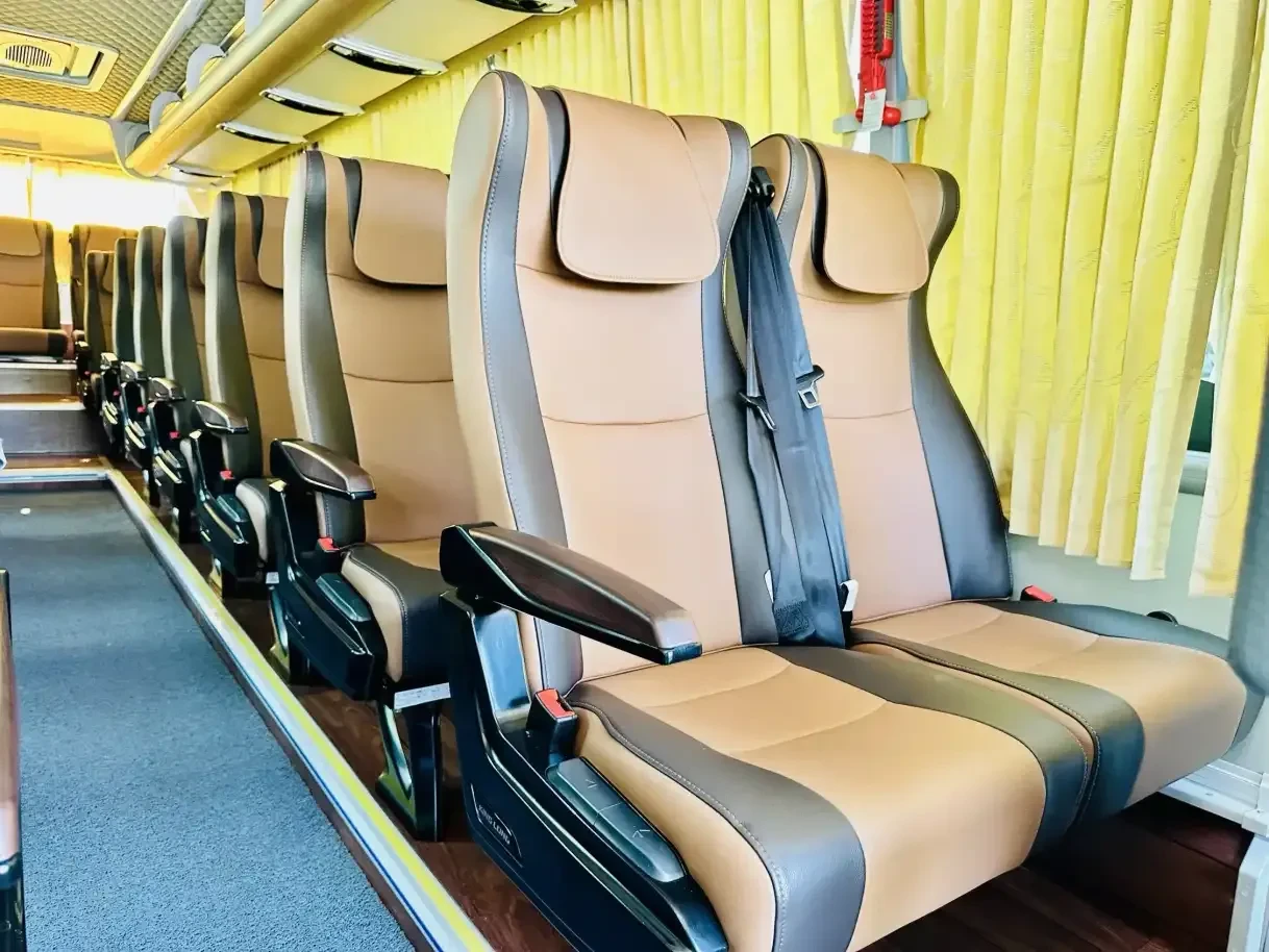 interior-35-seater-luxury-bus-seats