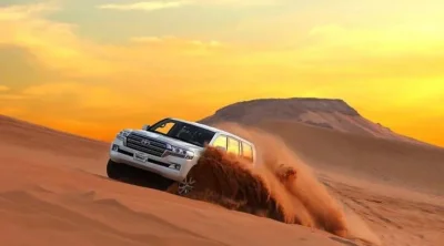 desert-safari-dubai-dune-bashing-land-cruiser