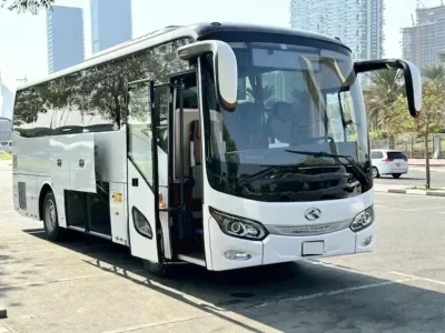 king-long-luxury-coach-bus-door-open