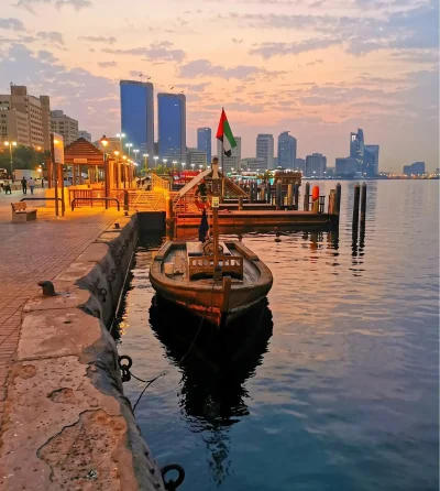 traditional-dubai-abra-creek-sunset