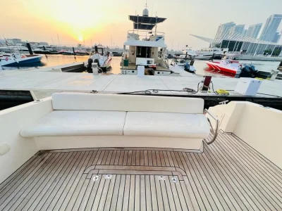 yacht-rear-deck-sunset-dubai