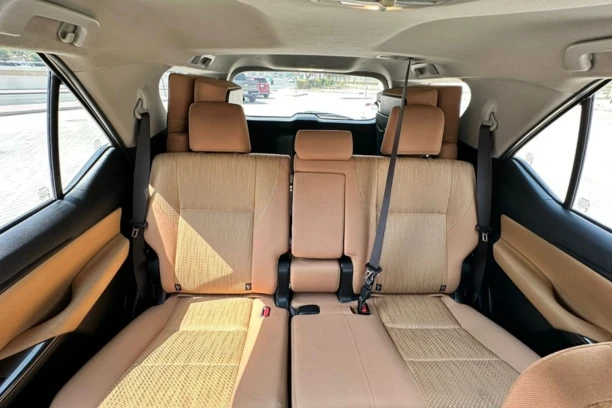 Toyota-Fortuner-rental-front-back seats