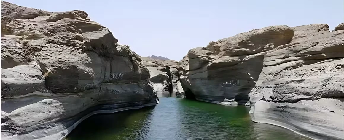 rock-pool-hatta-dubai-tour